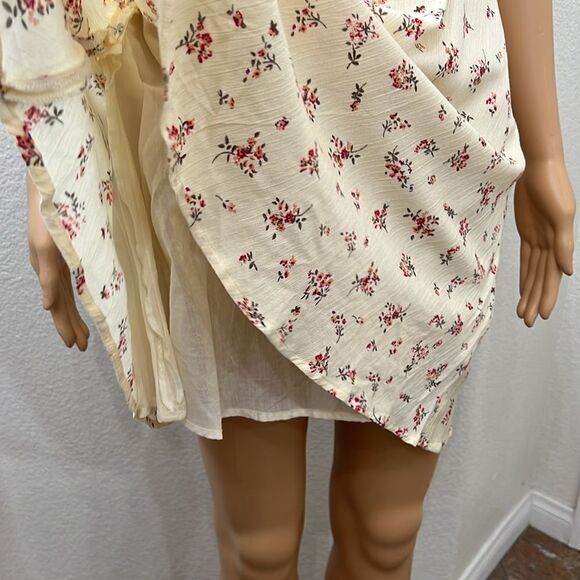 Showpo Dress US Sz 6 Distant Memories V Neck Puff Sleeve Cream Floral Australia - Picture 5 of 12